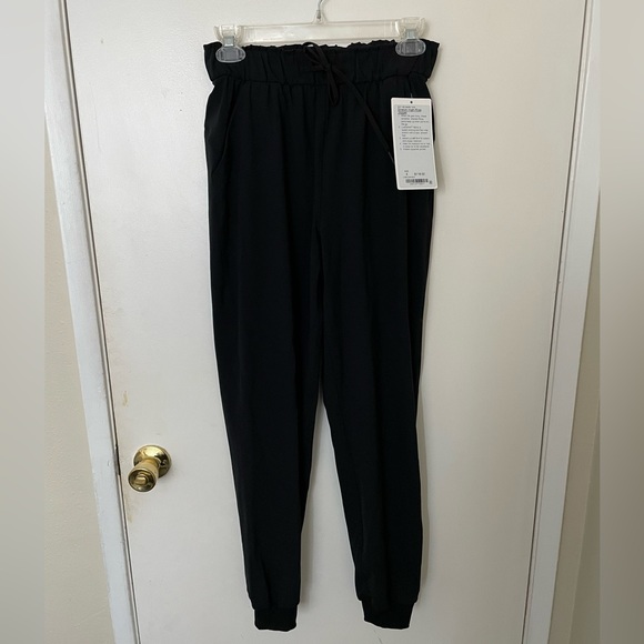 Lululemon Stretch High-Rise Joggers - Picture 4 of 5